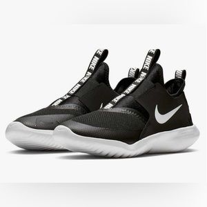 Nike Flex Runner (GS) 6Y Black/White